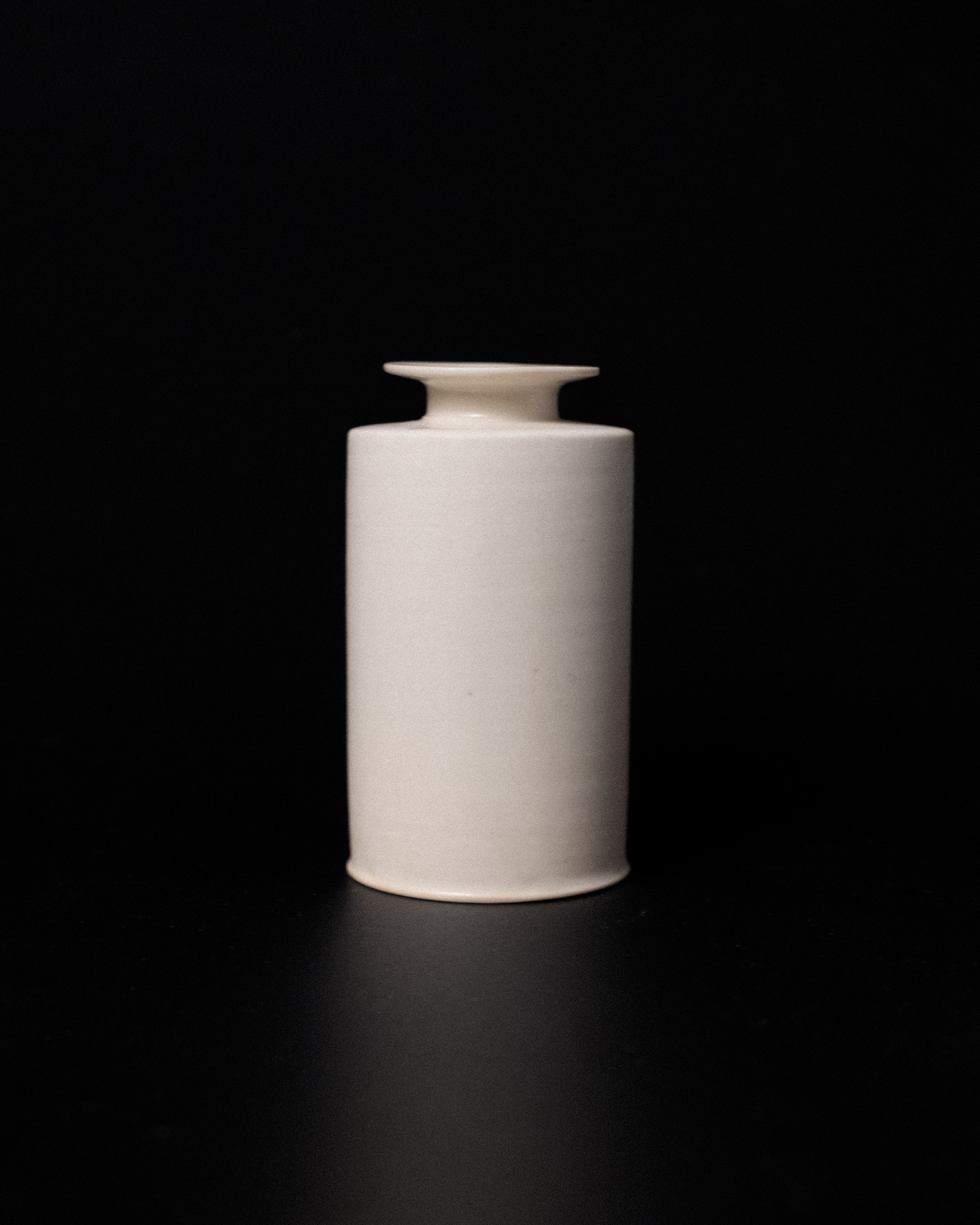 Archive 02 Vase